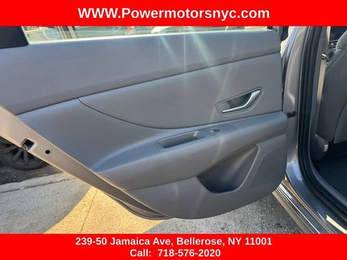 Used 2023 Hyundai Elantra SEL w/ Convenience Package FWD image 17