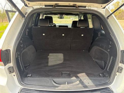 Used 2020 Jeep Grand Cherokee Limited AWD/4WD image 30