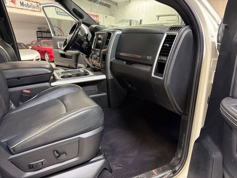Used 2017 RAM 3500 Laramie Longhorn AWD/4WD image 38