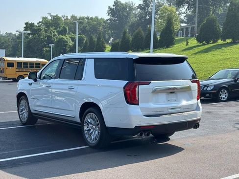 Used 2024 GMC Yukon XL Denali w/ Denali Reserve Package AWD/4WD image 5