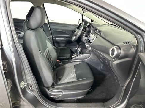 Used 2020 Nissan Versa S image 28