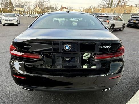 Certified 2023 BMW 530i xDrive w/ Convenience Package image 6
