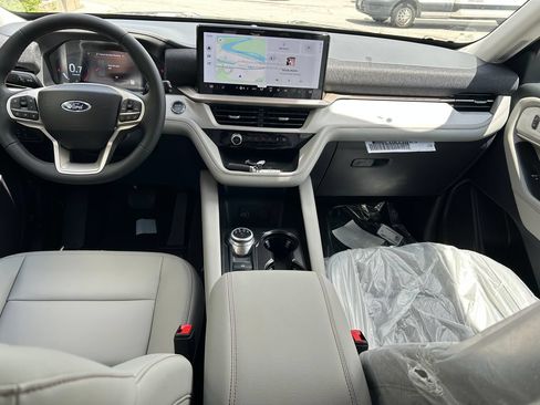New 2026 Ford Explorer Active w/ Active Comfort Package AWD/4WD image 11