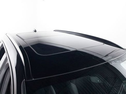 Certified 2023 Volvo XC40 Recharge Ultimate w/ Protection Package Premier AWD/4WD image 5