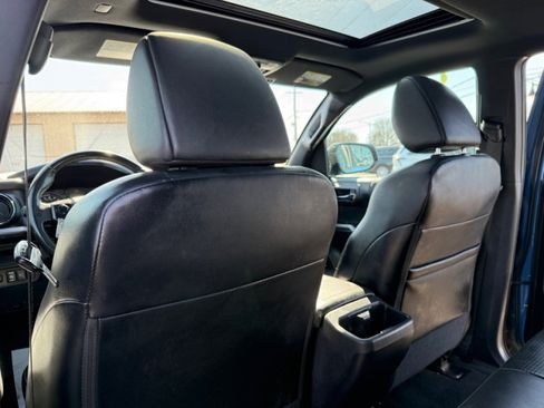 Used 2019 Toyota Tacoma SR5 image 29