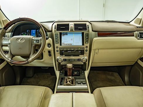 Used 2016 Lexus GX 460 w/ Premium Package AWD/4WD image 30