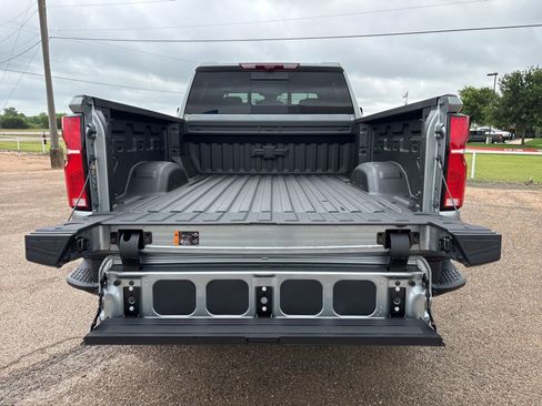 New 2026 Chevrolet Silverado 2500 ZR2 image 34