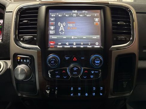 Used 2019 RAM 1500 Laramie w/ Convenience Group image 10