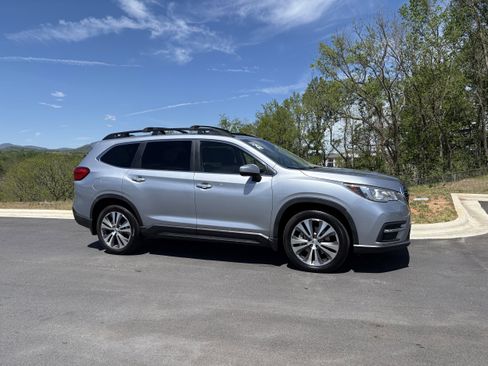 Used 2020 Subaru Ascent Premium w/ Sport Package image 7