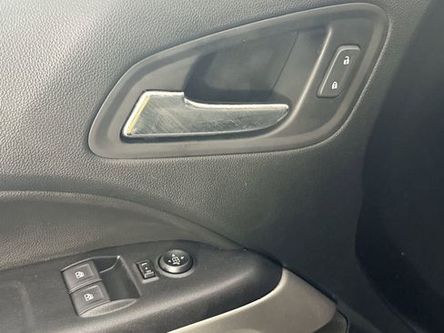 Used 2020 Chevrolet Colorado LT w/ Safety Package image 17