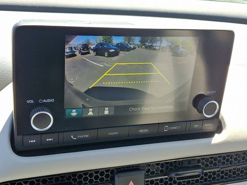 Used 2023 Honda HR-V LX image 17