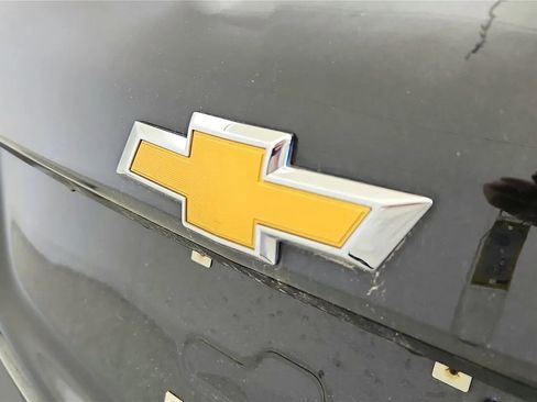 Used 2019 Chevrolet Equinox LT image 16