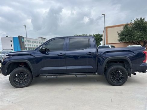 Used 2024 Toyota Tundra Limited AWD/4WD image 7