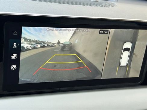 Used 2023 Hyundai Palisade Calligraphy image 27