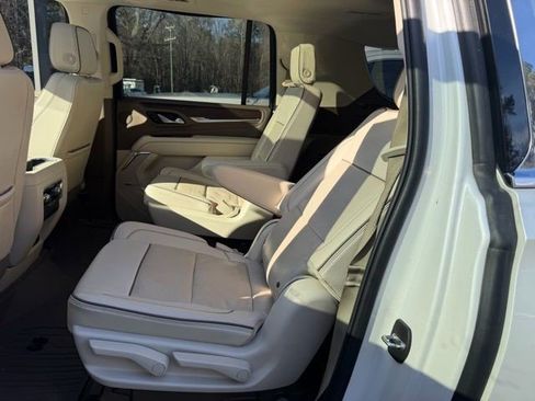 Certified 2022 GMC Yukon XL Denali image 15