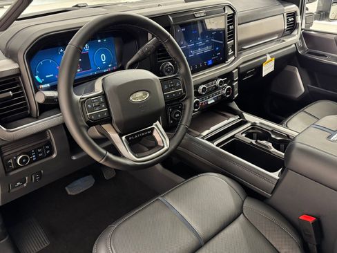 New 2026 Ford F250 Platinum w/ FX4 Off-Road Package image 4