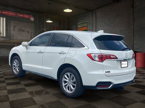 Used 2017 Acura RDX AWD w/ Technology Package image 4