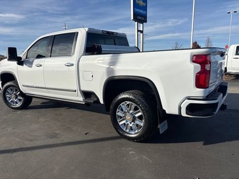 Used 2024 Chevrolet Silverado 3500 High Country w/ High Country Premium Package image 5