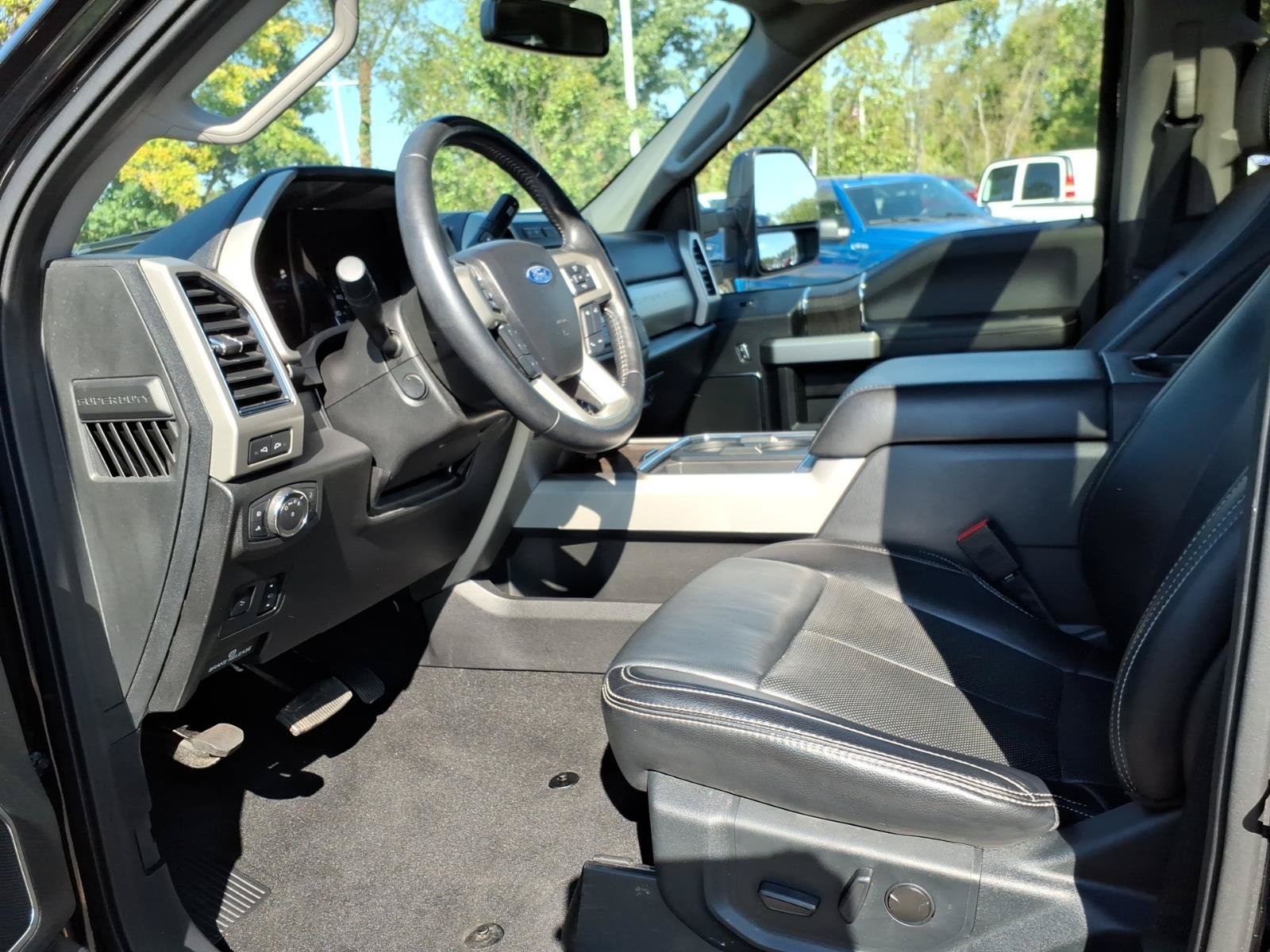 Used 2021 Ford F350 Lariat AWD/4WD image 11