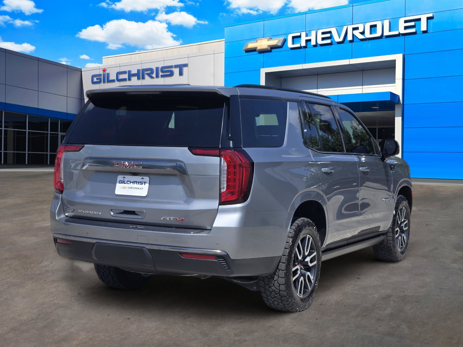 Used 2024 GMC Yukon AT4 w/ AT4 Premium Package AWD/4WD image 7