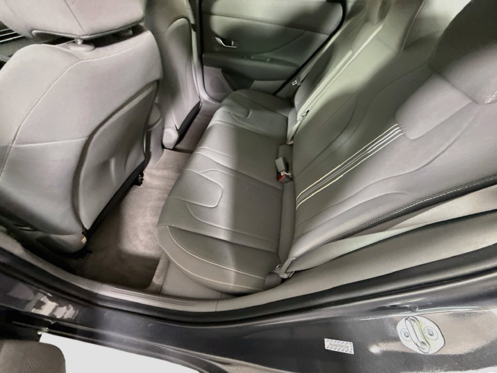 Certified 2023 Hyundai Elantra SEL w/ Convenience Package FWD image 28