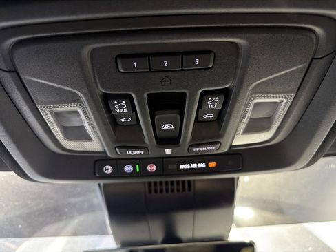 Used 2024 Chevrolet Silverado 2500 High Country w/ Midnight Edition AWD/4WD image 29