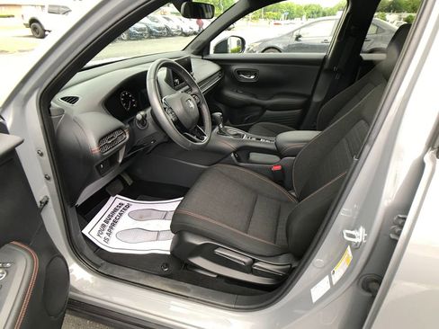 Used 2024 Honda HR-V Sport image 4