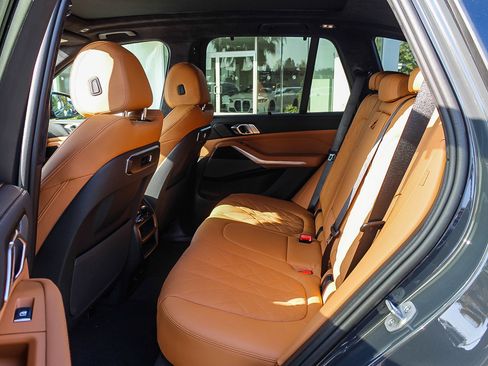 New 2026 BMW X5 sDrive40i w/ M Sport Package image 18