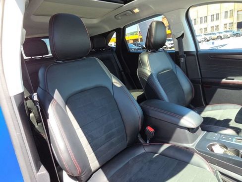 Used 2022 Ford Escape SEL w/ SEL Stealth AWD Package image 15