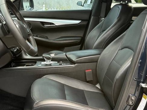 Used 2019 INFINITI QX50 Essential AWD/4WD image 7