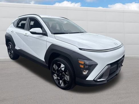 Used 2025 Hyundai Kona SEL image 9