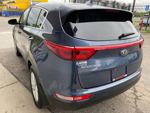 Used 2019 Kia Sportage LX AWD/4WD image 2