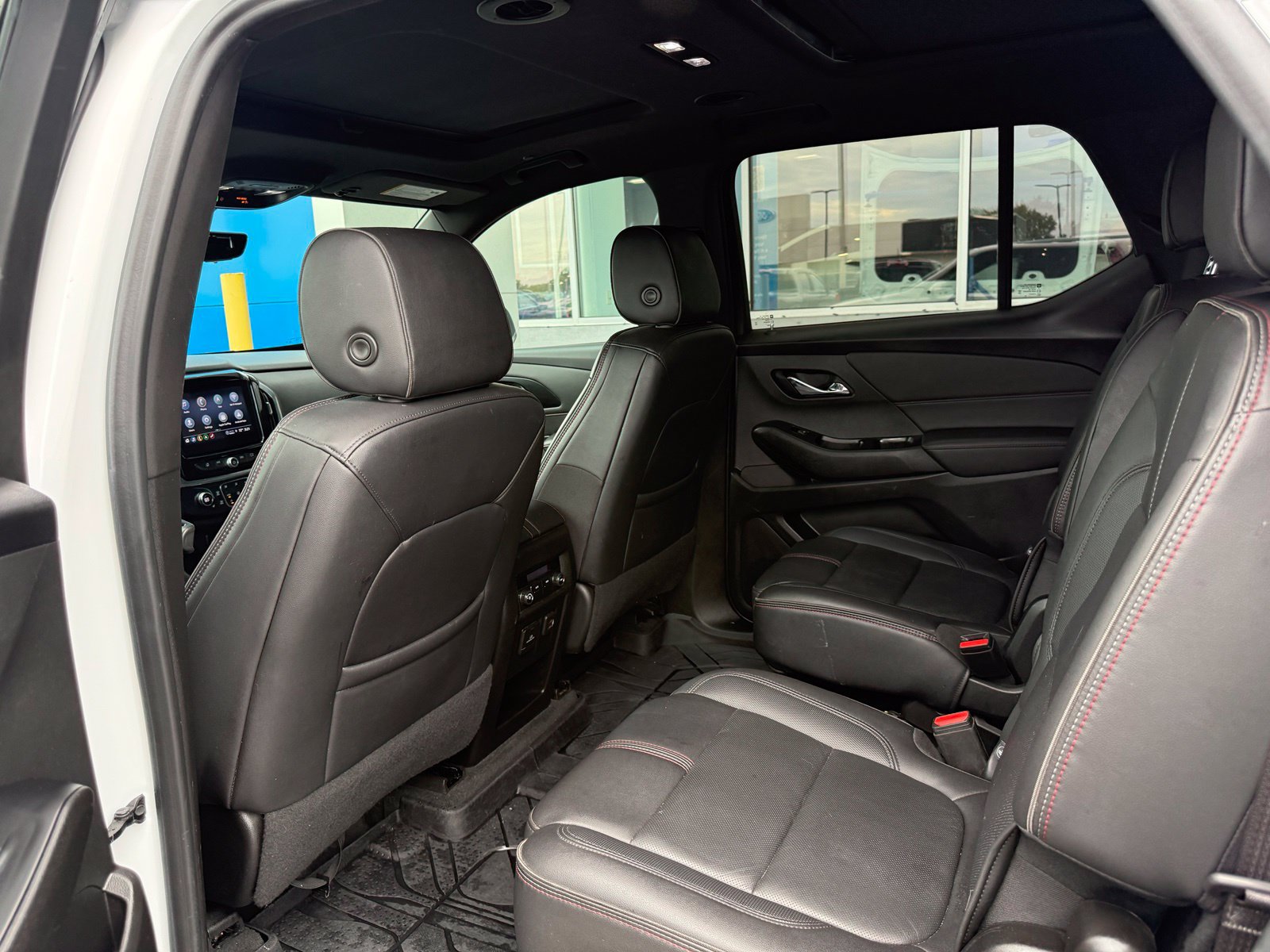 Used 2022 Chevrolet Traverse RS AWD/4WD image 18