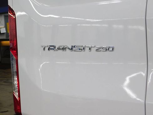 Used 2022 Ford Transit 250 148 High Roof Extended AWD image 82