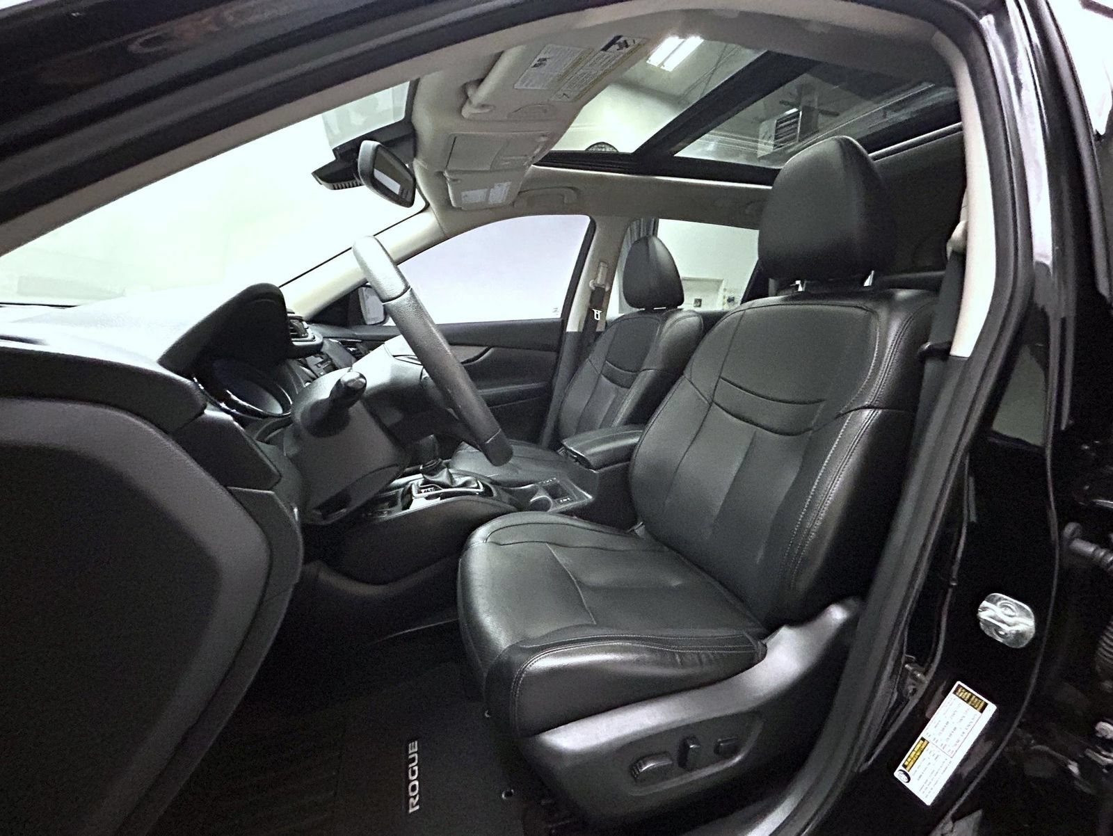 Used 2019 Nissan Rogue SL w/ Premium Package AWD/4WD image 10