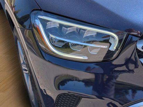 Used 2021 Mercedes-Benz GLC 300 image 32