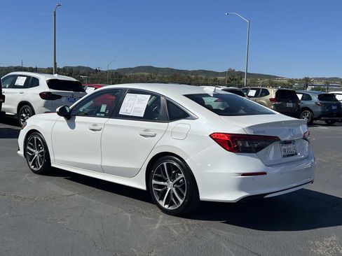 Certified 2024 Honda Civic Touring image 3