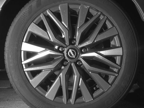 Used 2025 Nissan Altima 2.5 SV FWD image 15