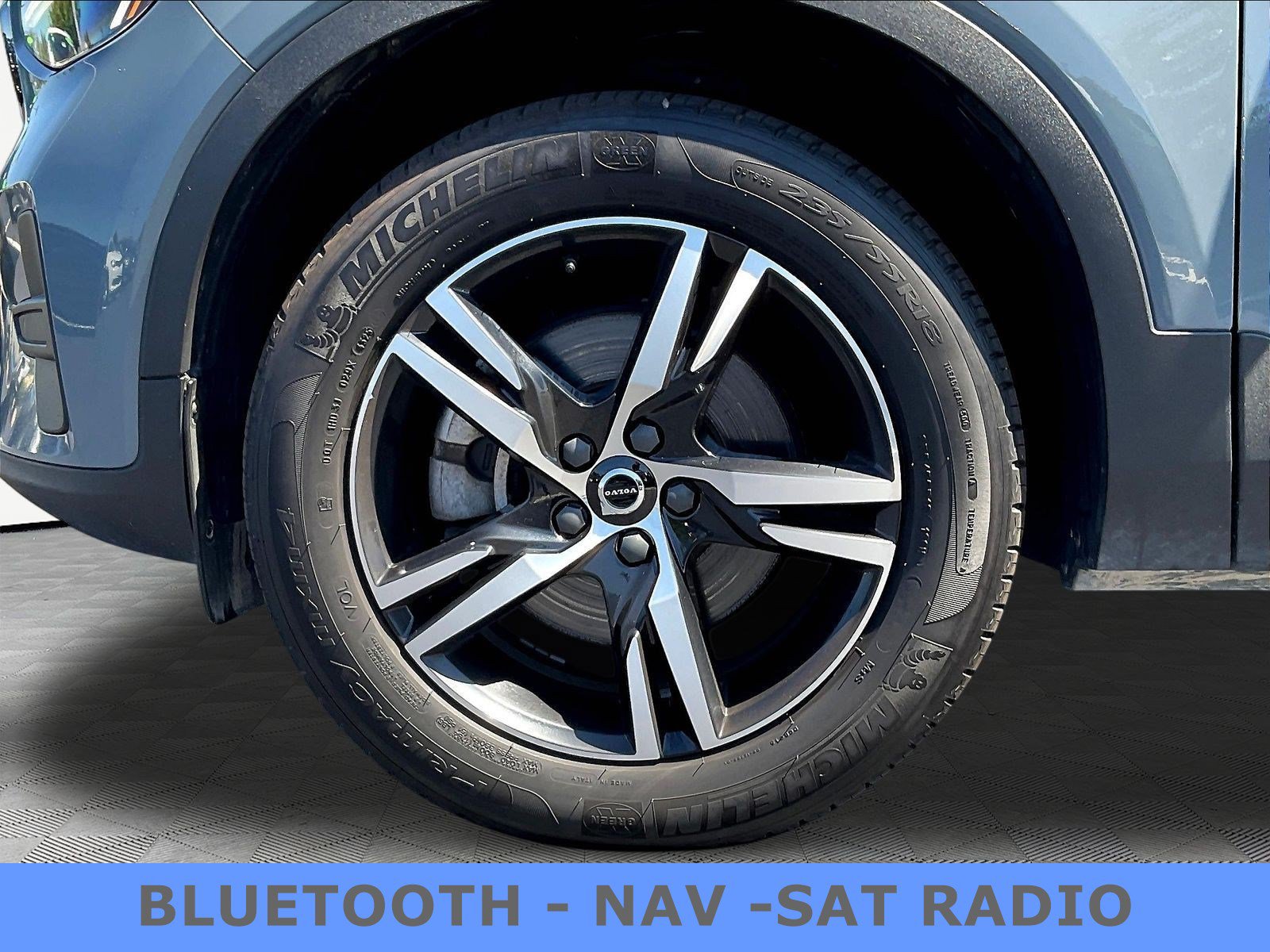 Used 2023 Volvo XC40 B5 Core AWD/4WD image 35