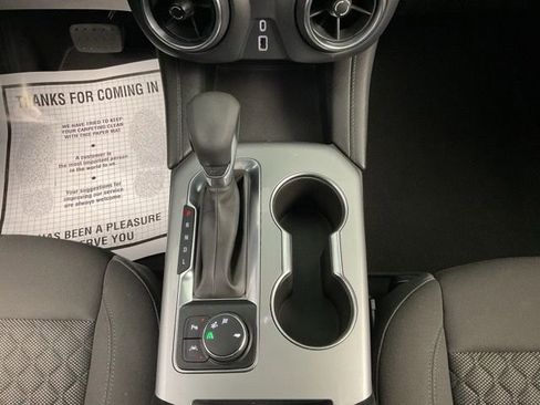 Used 2021 Chevrolet Blazer LT FWD image 18