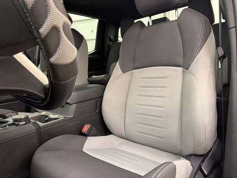 Used 2025 Toyota Tacoma TRD Sport AWD/4WD image 13