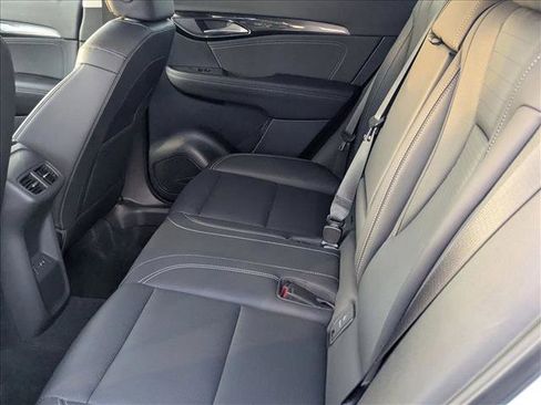 Used 2024 Buick Envision Preferred image 18