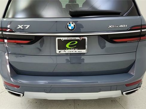 Used 2026 BMW X7 xDrive40i image 11