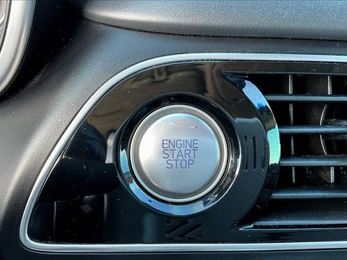 Used 2019 Genesis G70 2.0T Advanced w/ Elite Package image 23