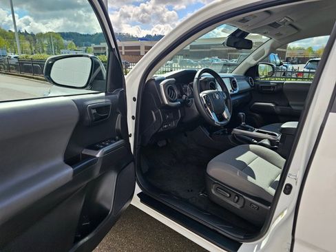 Used 2023 Toyota Tacoma SR5 image 17