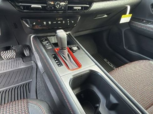 New 2026 Nissan Kicks SR w/ Cold Weather Package image 13