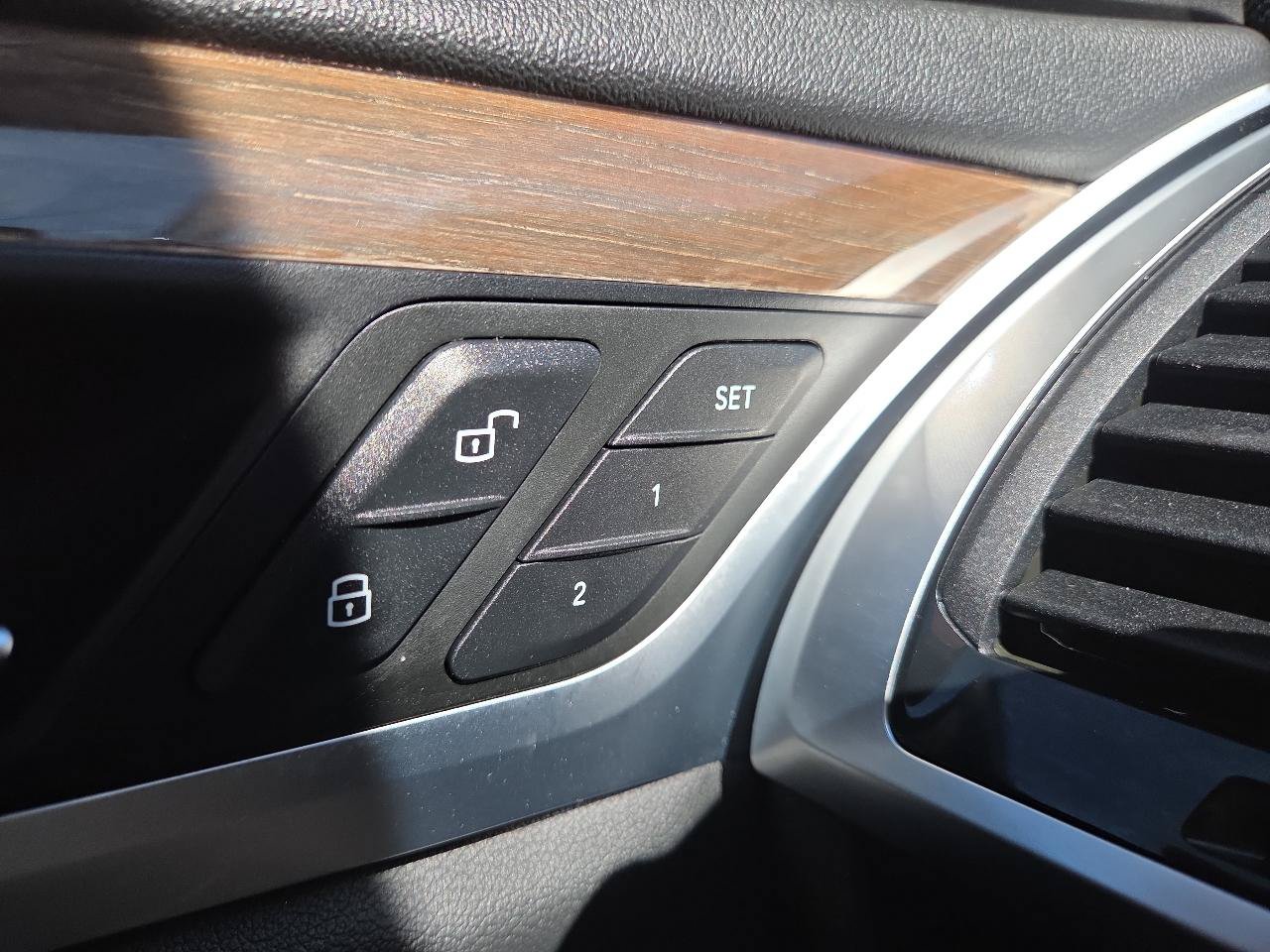 Used 2019 BMW X3 sDrive30i RWD image 16