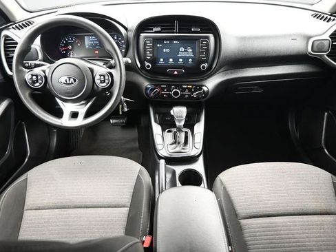 Used 2021 Kia Soul S FWD image 16
