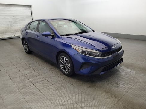 Used 2022 Kia Forte LXS image 13