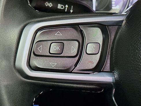 Certified 2023 Jeep Wrangler Unlimited Sahara w/ Dual Top Group AWD/4WD image 32